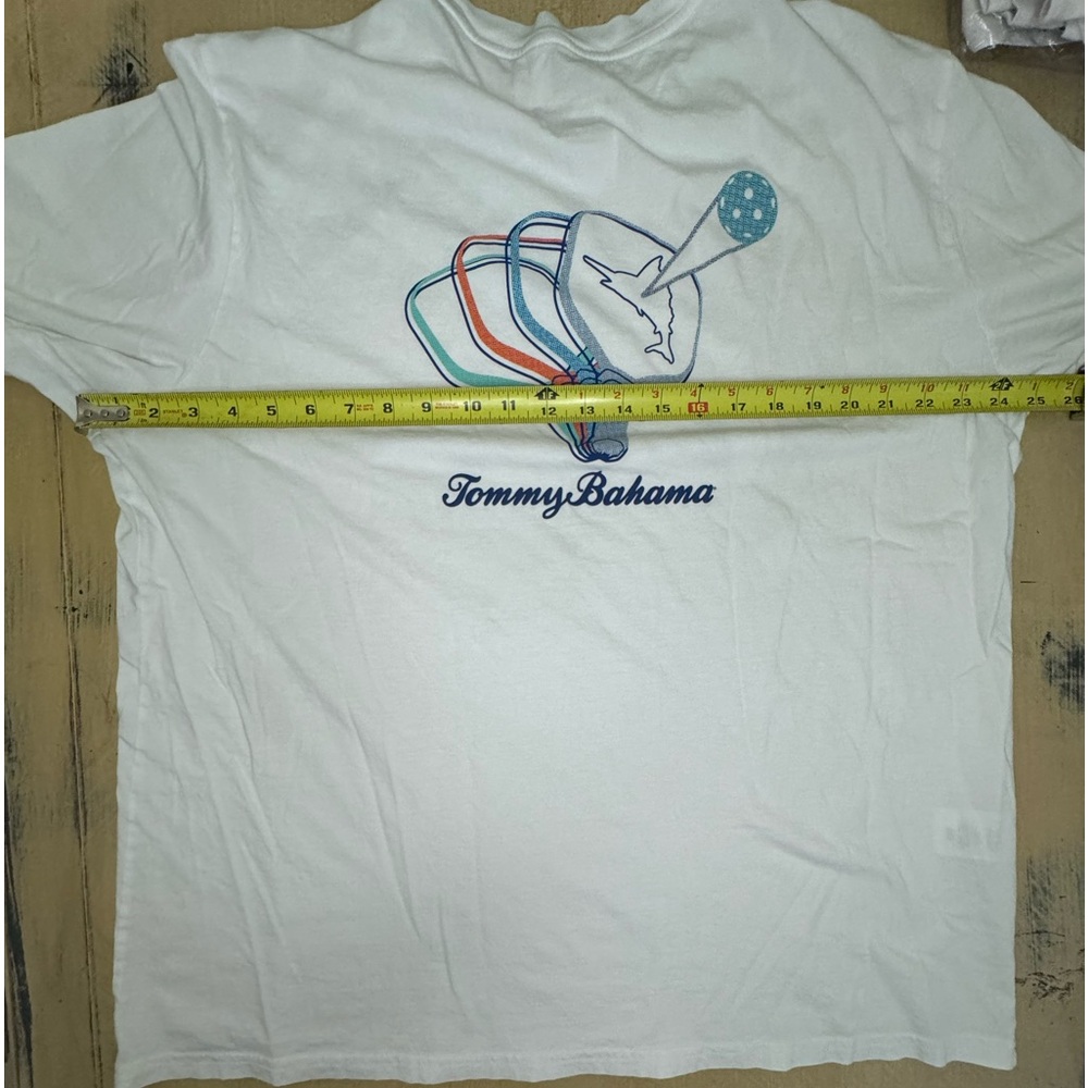 Tommy Bahama Men’s Bainbridge Match Graphic Tee - Picture 7 of 8